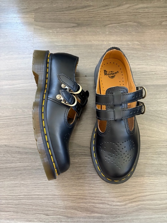 Dr. Martens Shoes - NWOT Dr. Martens SMOOTH LEATHER MARY JANE SHOES